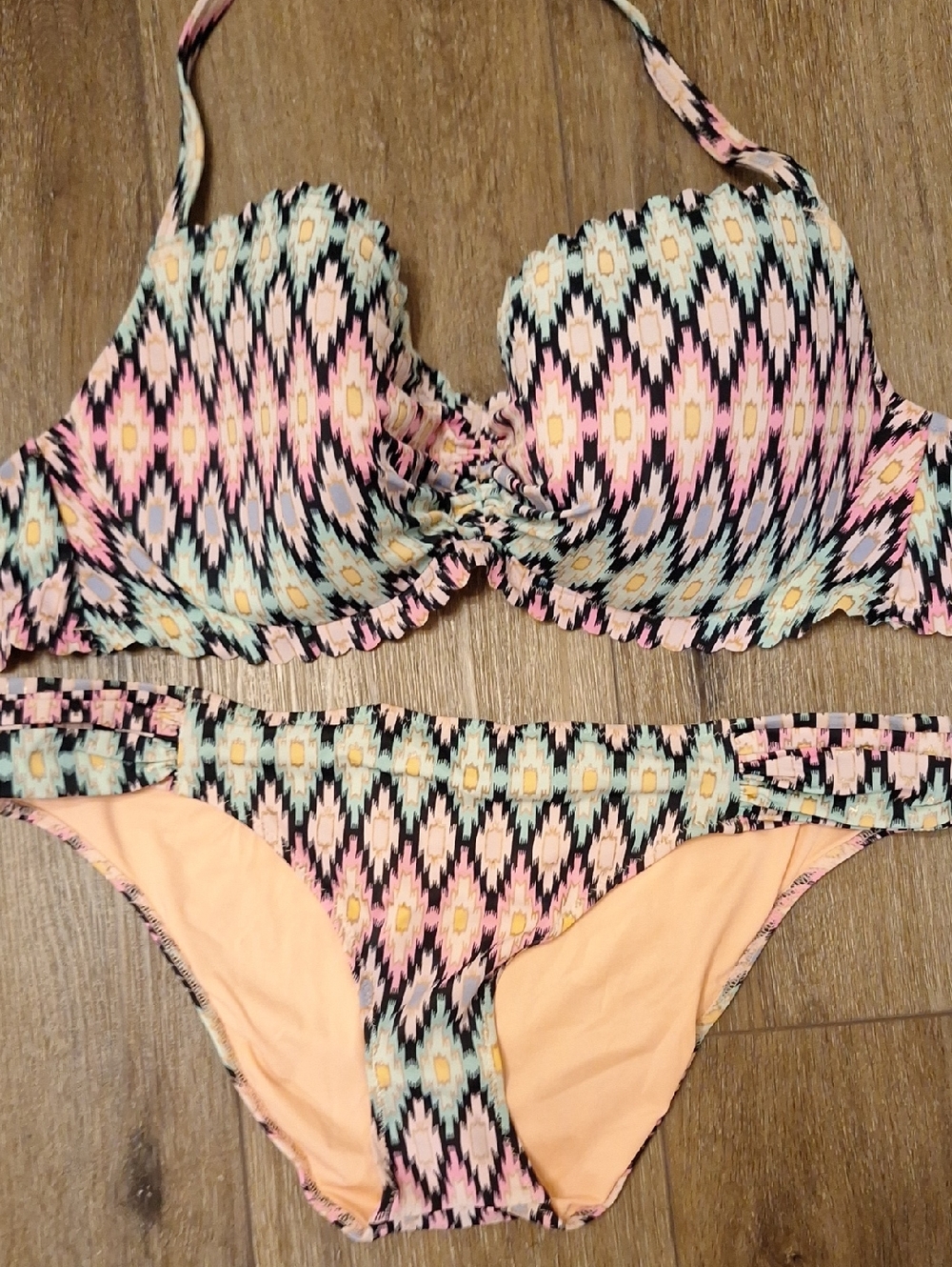 Victoria secret swim bikini 36DD / Med bottoms